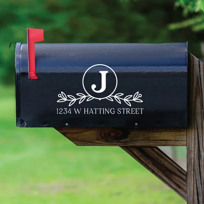 Custom mailbox vinyl lettering